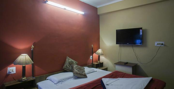 Hotel Ankur Plaza Nainital Exteriör bild